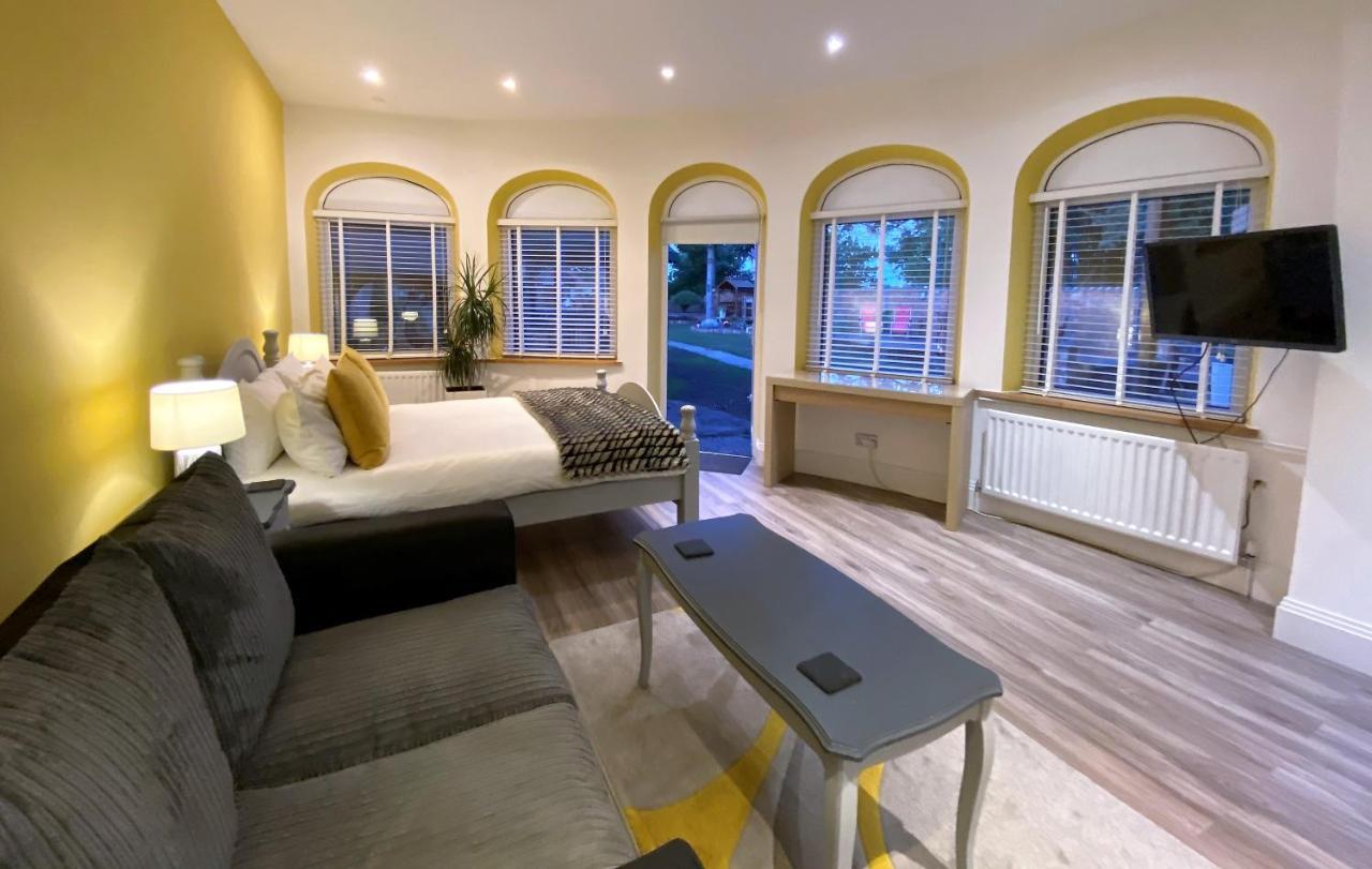 Hotel Harlestone Retreat (Adults Only) Northampton Exterior foto